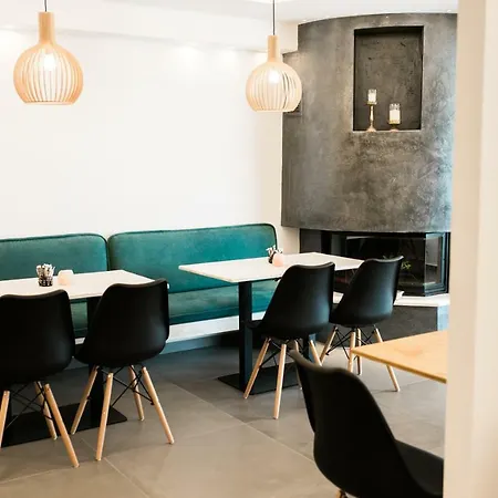 Margarita Hotel 2*